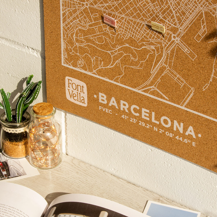 mapa de corcho con el lugar que prefieras y personalizado con tu logotipo