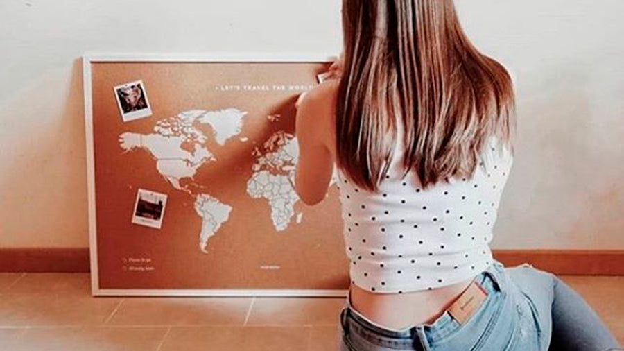 mapa del mundo de corcho blanco