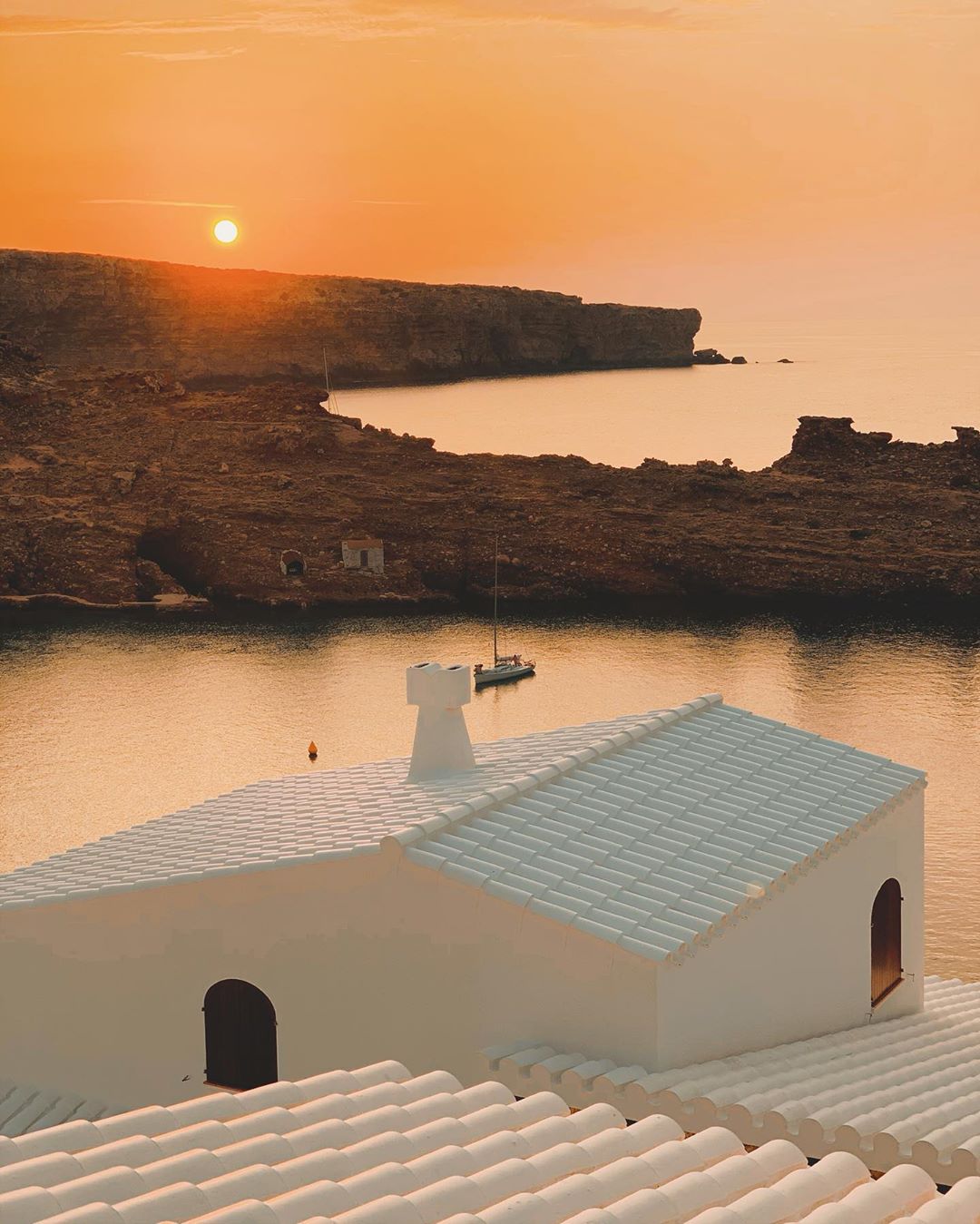 Cami dels Cavalls: Recorriendo la costa de Menorca - Misswood